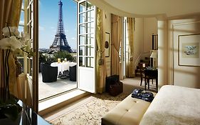 Shangri-la Paris 5*